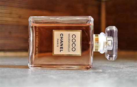 chanel mademoiselle perfume reviews|what does coco smell like.